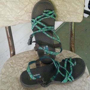 Skechers "chaco" style sandles